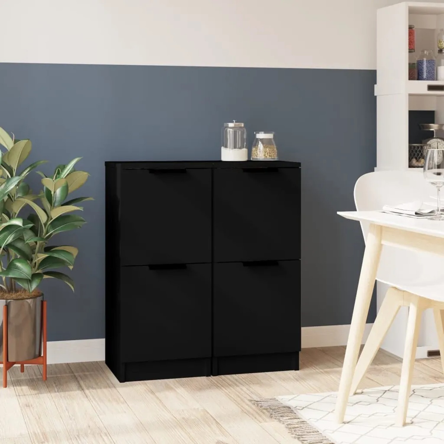 Zwei schwarze vidaXL Sideboards (30x30x70 cm) aus Holzwerkstoff im Wohnraum.
