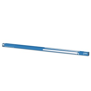 Verpackte Philips Feuchtraumleuchte Projectline, 150 cm, 54W, 4000K, weiß, für Industrie und Gewerbe.