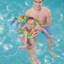 Kind mit Bestway Schwimmring Aquarium im Pool, Ø 48 cm, mit bunten Fischmotiven.