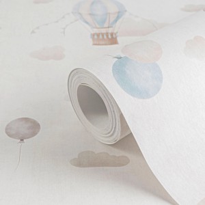 PROFHOME Kindertapete mit Wolken, Luftballons und Heißluftballon in Creme, Beige, Blau und Rosa.
