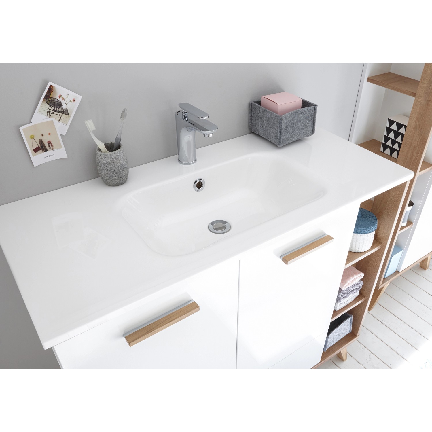 Pelipal Badmöbel-Set Quickset 923, 6-teilig, Weiß/Riviera Eiche, mit Waschbecken und Spiegelschrank.