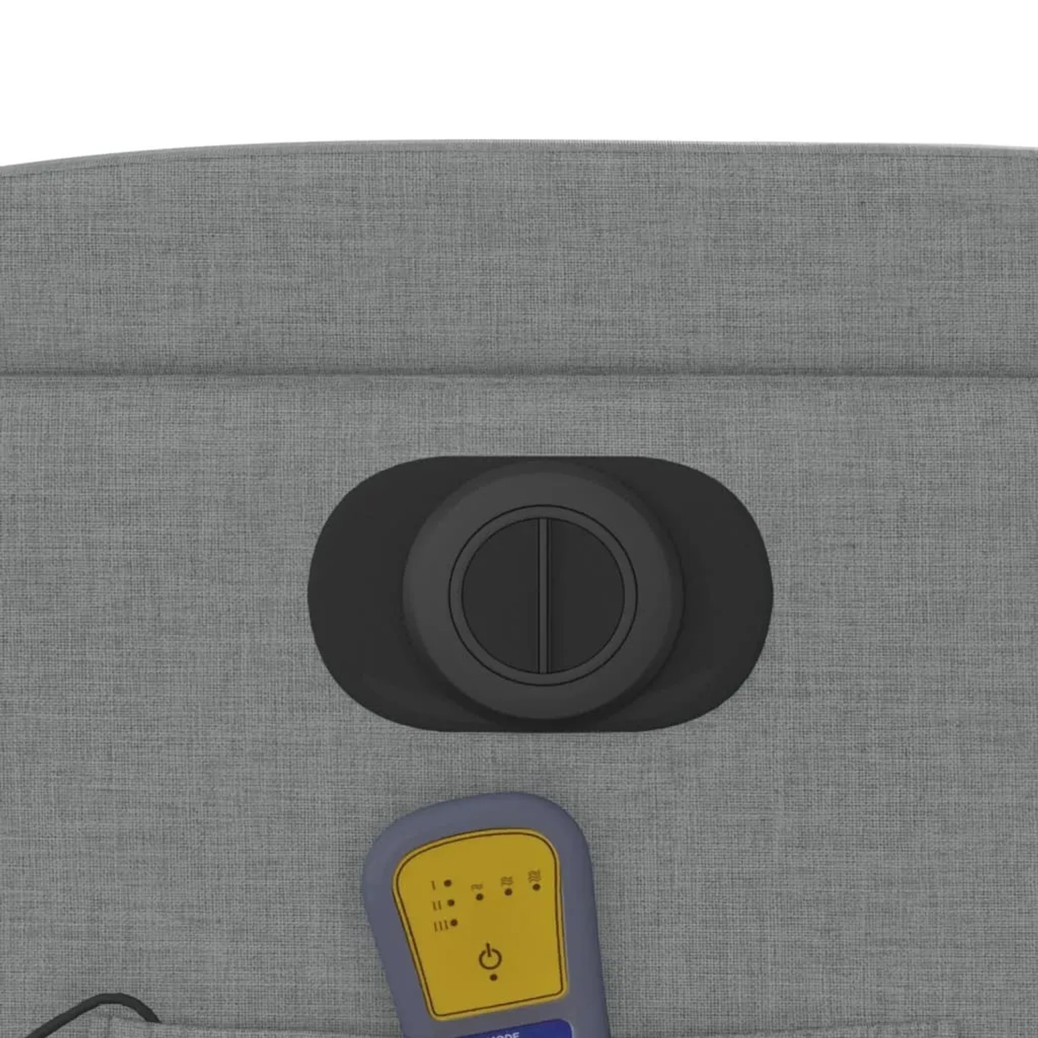 Detailansicht: Hellgrauer Massagesessel mit Fernbedienung und Bedienelementen.