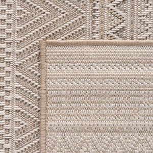 Detailansicht: Runder, beiger Ayyildiz Outdoor-Teppich Desert mit Muster, Ø 160 cm.