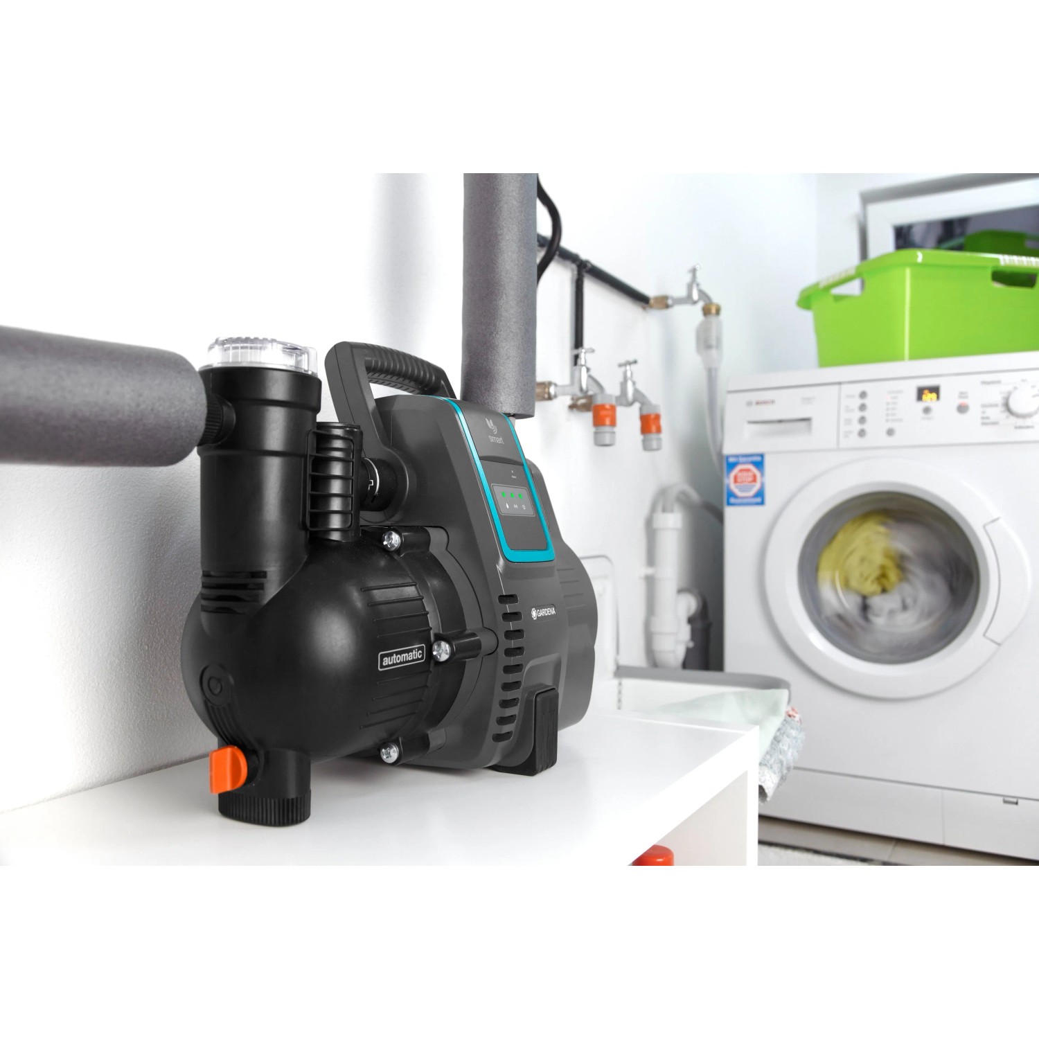 Gardena smart Haus- und Gartenautomat 5000/5 Set, eine smarte Pumpe zur Bewässerung und Hauswasserversorgung.