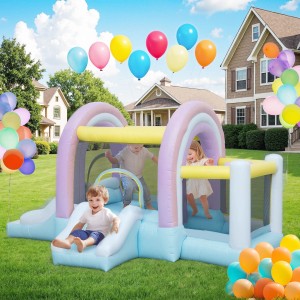 AIYAPLAY Hüpfburg mit Rutschen für Kinder im Garten, mit bunten Ballons dekoriert.
