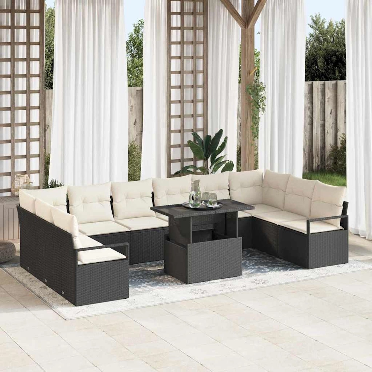 Schwarzes 11-tlg. vidaXL Garten-Sofa-Set aus Poly Rattan mit Tisch und Auflagen.