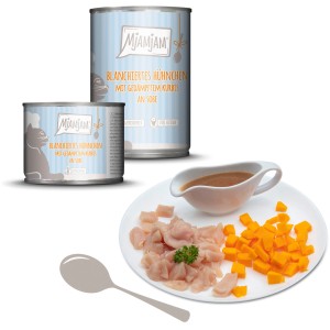 Mjamjam Katzen-Nassfutter: Hühnchen mit Kürbis, servierfertig auf einem Teller mit Soße.