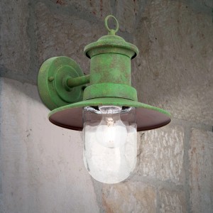 Orion Vintage Außenwandleuchte, grün patiniert, aus Stahl mit klarem Glas, E27, IP44 Schutz.