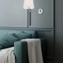 Wandleuchte Lyon in Nickel matt mit weißem Stoffschirm, flexible Schlafzimmerlampe.