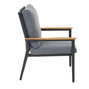 Siena Garden Comfort Plus Sessel Liguria, anthrazitgrauer Gartenstuhl mit Teak-Armlehnen und Kissen.