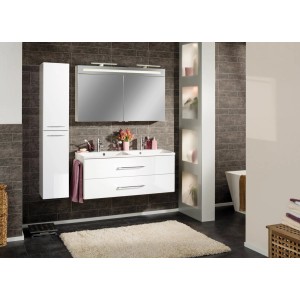 Fackelmann Spiegelschrank B.Clever 120 cm, weiß, mit Softclose-Türen im Badezimmer.