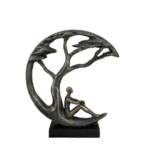 Gilde Skulptur Daydreamer aus bronzefarbenem Kunstharz, 32 cm hoch, mit sitzender Figur unter stilisiertem Baum. Antikfinish.