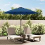 Azurblauer Sonnenschirm (300 cm) auf Terrasse, spendet Schatten. Ersatzbezug für Garten und Balkon.