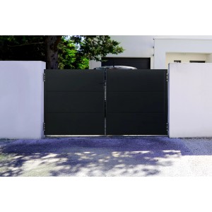 Casanoov Flügeltor aus Stahl, mattschwarz, 160 cm hoch. Gartentor für den Außenbereich.