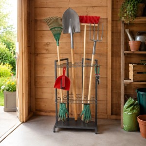 Relaxdays Gartengeräteständer aus anthrazitfarbenem Stahl mit 2 Ebenen, höhenverstellbar, für Werkzeuge im Gartenhaus.