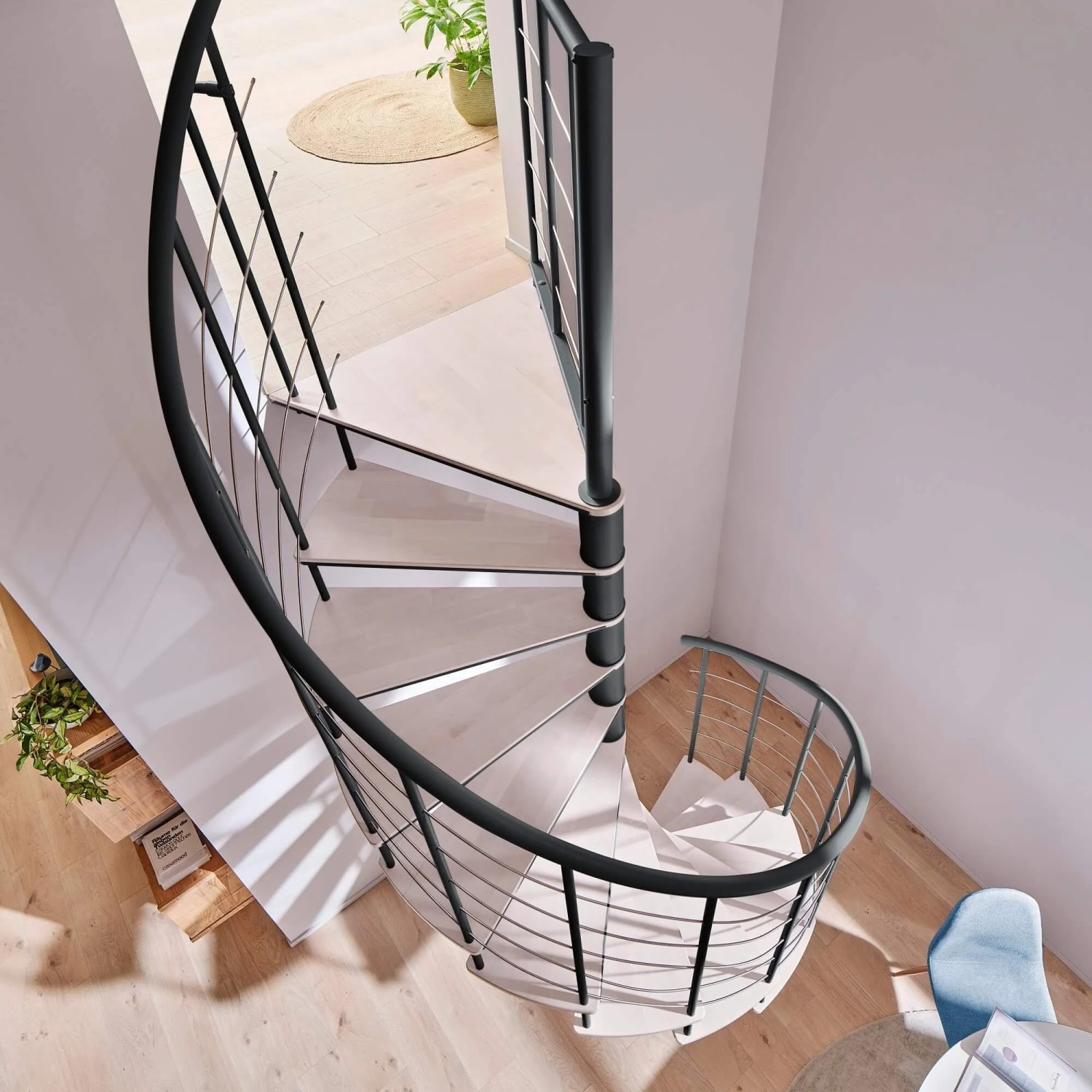 Treppen Intercon Wendeltreppe Select 160 cm Durchmesser 14 Stufen Metallfarbe Lava-Anthrazit Stufendesign Buche Weiß