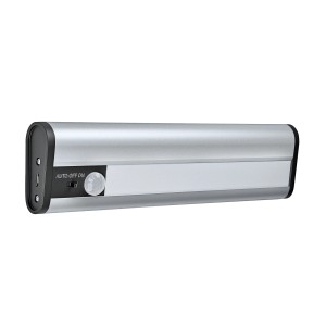 Ledvance LED Unterbauleuchte Linear, 20cm, silberfarben, mit Tag- und Nachtsensor.