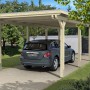 Skan Holz Einzelcarport Emsland aus Holz mit grauem Auto darunter.