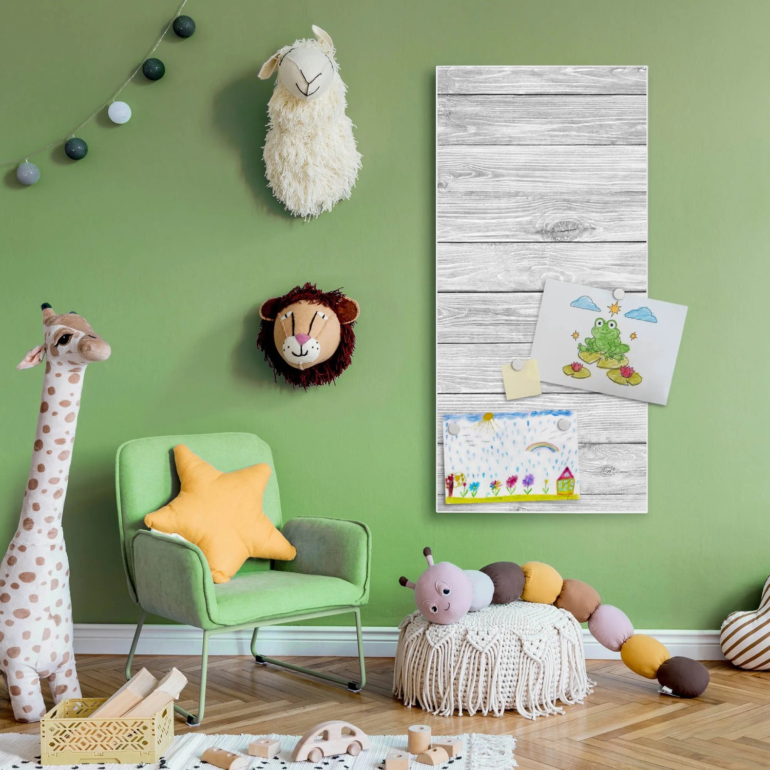 Banjado Magnettafel 37x78cm, weiße Magnetwand mit Holzoptik und Notizen im Kinderzimmer.