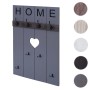 Grau-blaue Wandgarderobe im Shabby-Look mit 8 Haken und Herz-Ausschnitt.