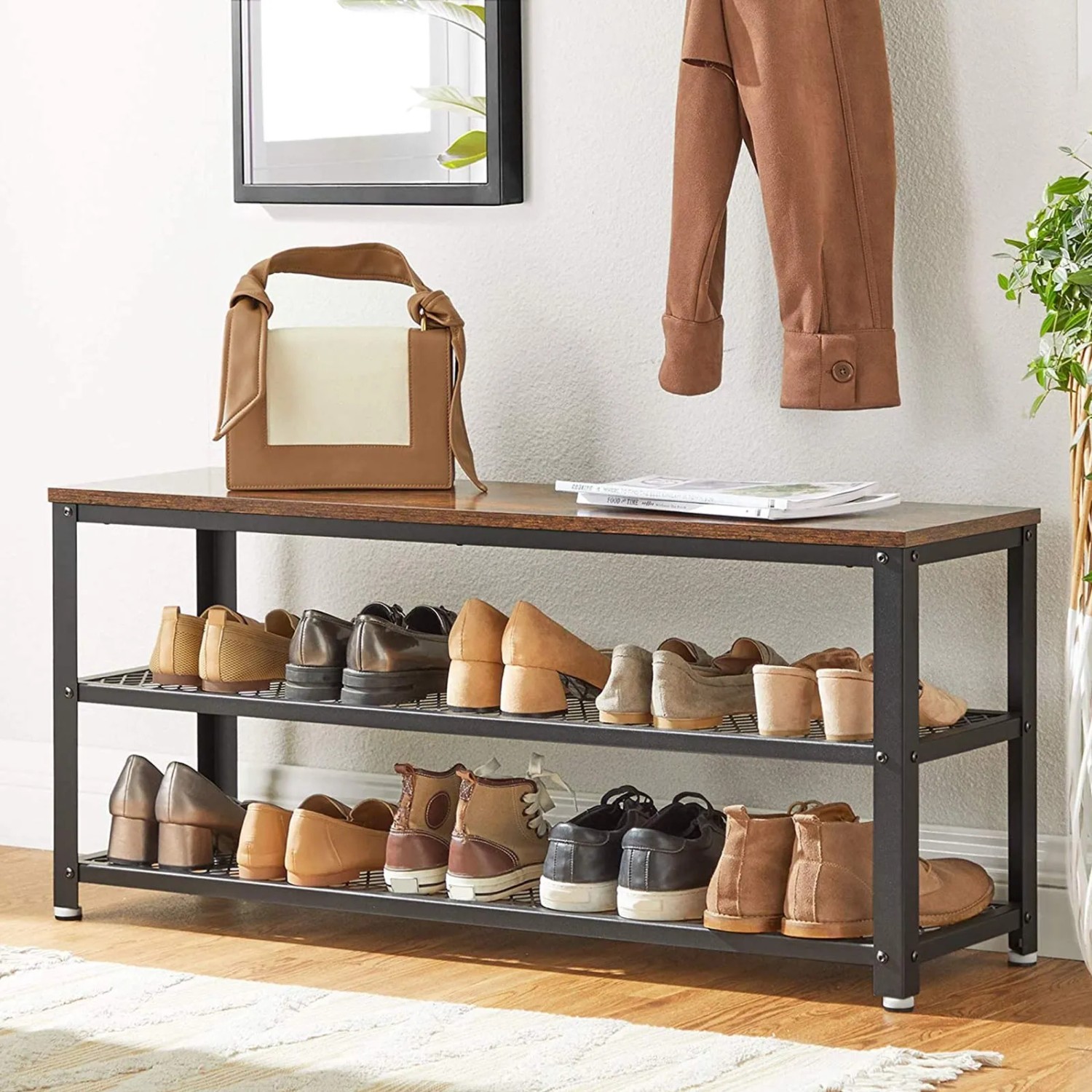 Vasagle Schuhregal mit 2 Gitterablagen in Braun-Schwarz, ideal für Flur und Eingangsbereich.