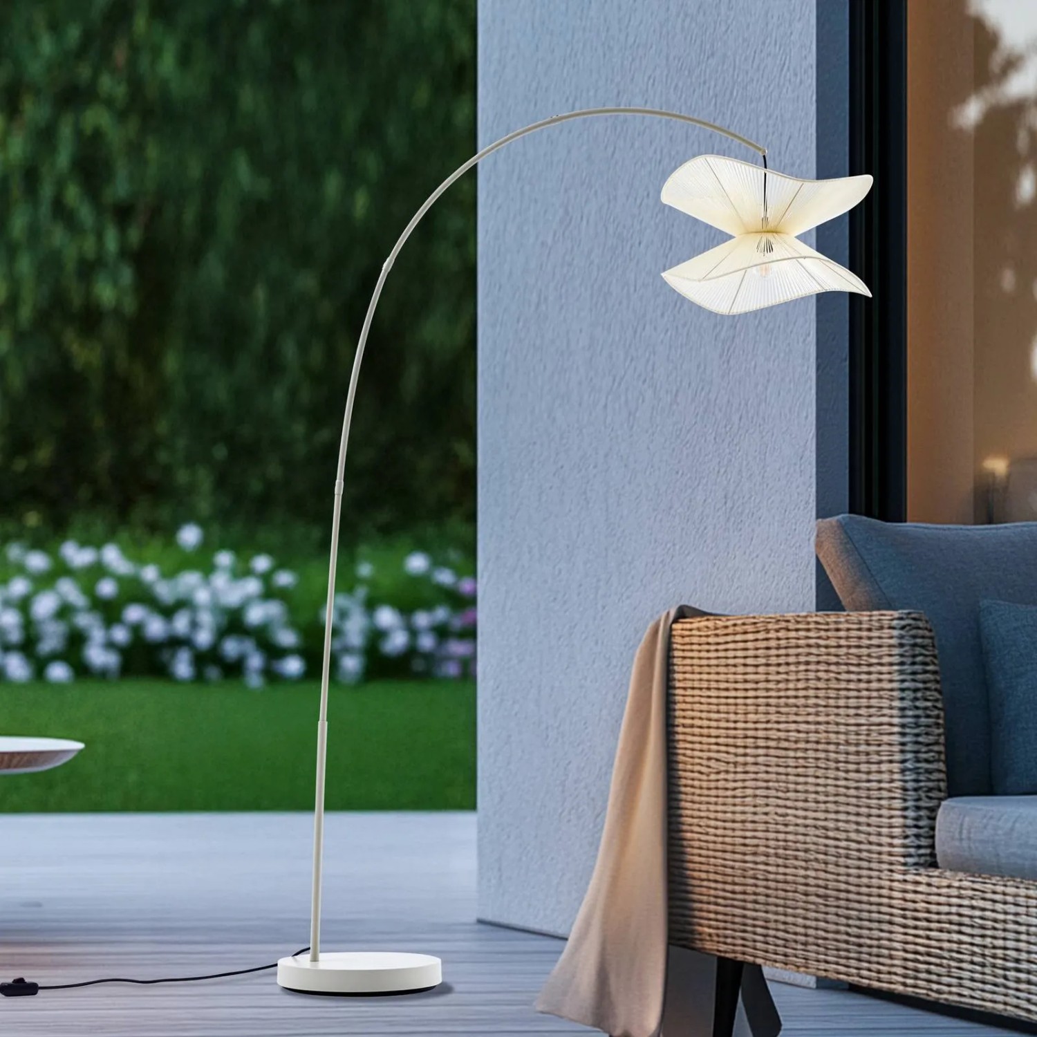 Lindby Bogenleuchte Valdorin Spritzwassergeschützt Modern in Creme aus Textil 1-flammig E27_4