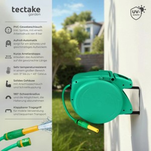 Grüne Tectake Schlauchtrommel mit Gartenschlauch, Schnellkupplung und Spritze.