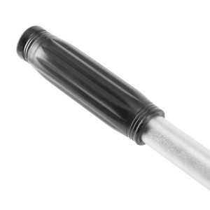 Detailaufnahme: Griff des STAHLWERK Handrohrbieger HTB-180 ST, Handwerkzeug mit schwarzem, geriffeltem Griff.