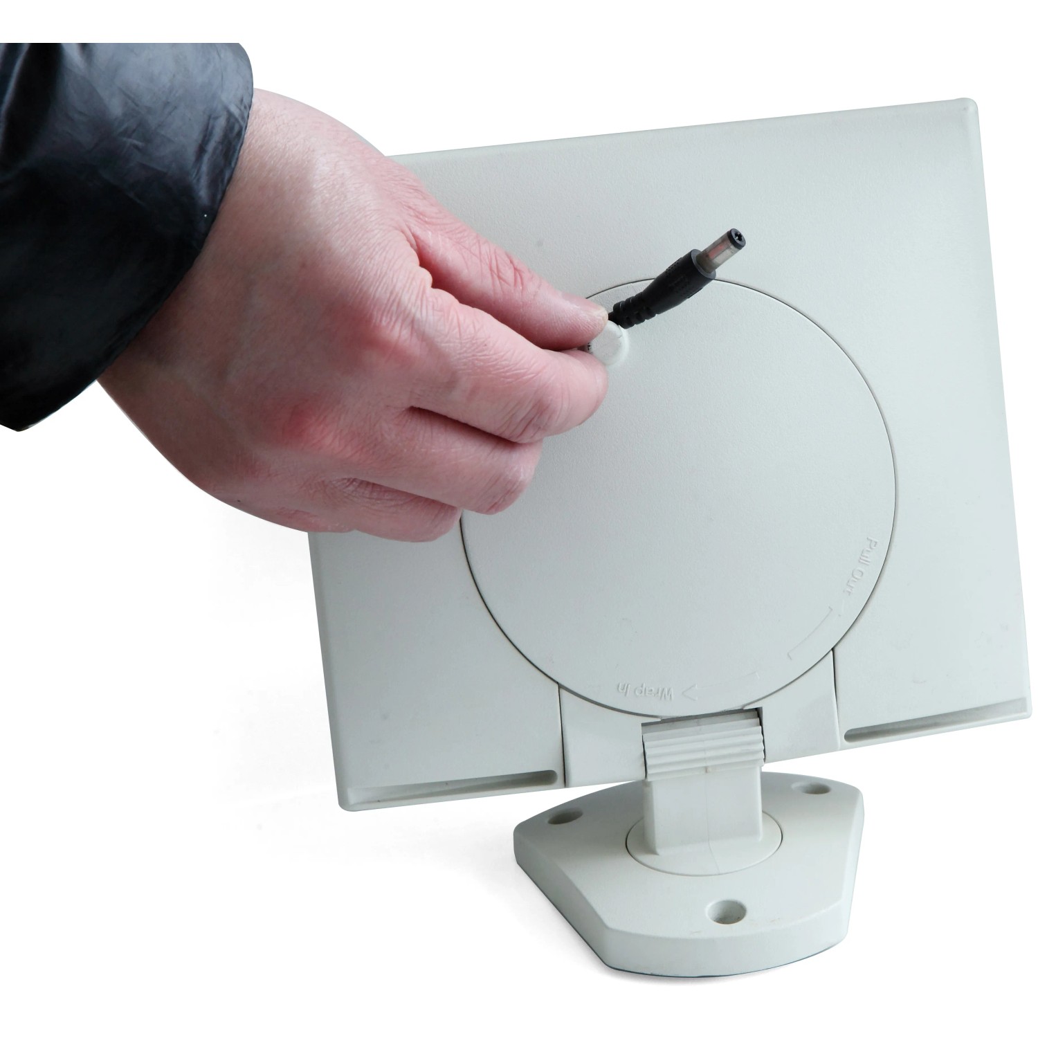 Anschluss des Solarpanels am Lutec Solar LED Strahler Sunshine.