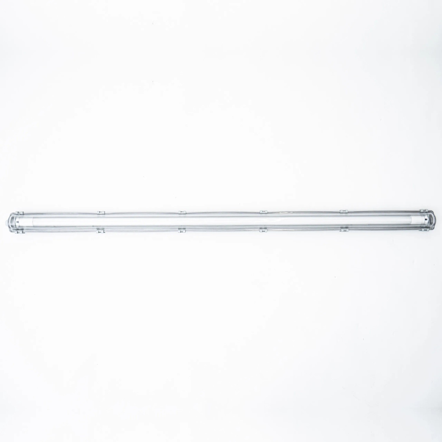 LED-Feuchtraumleuchte, 120 cm, 18 W, IP65, für Keller, Garage und Werkstatt.