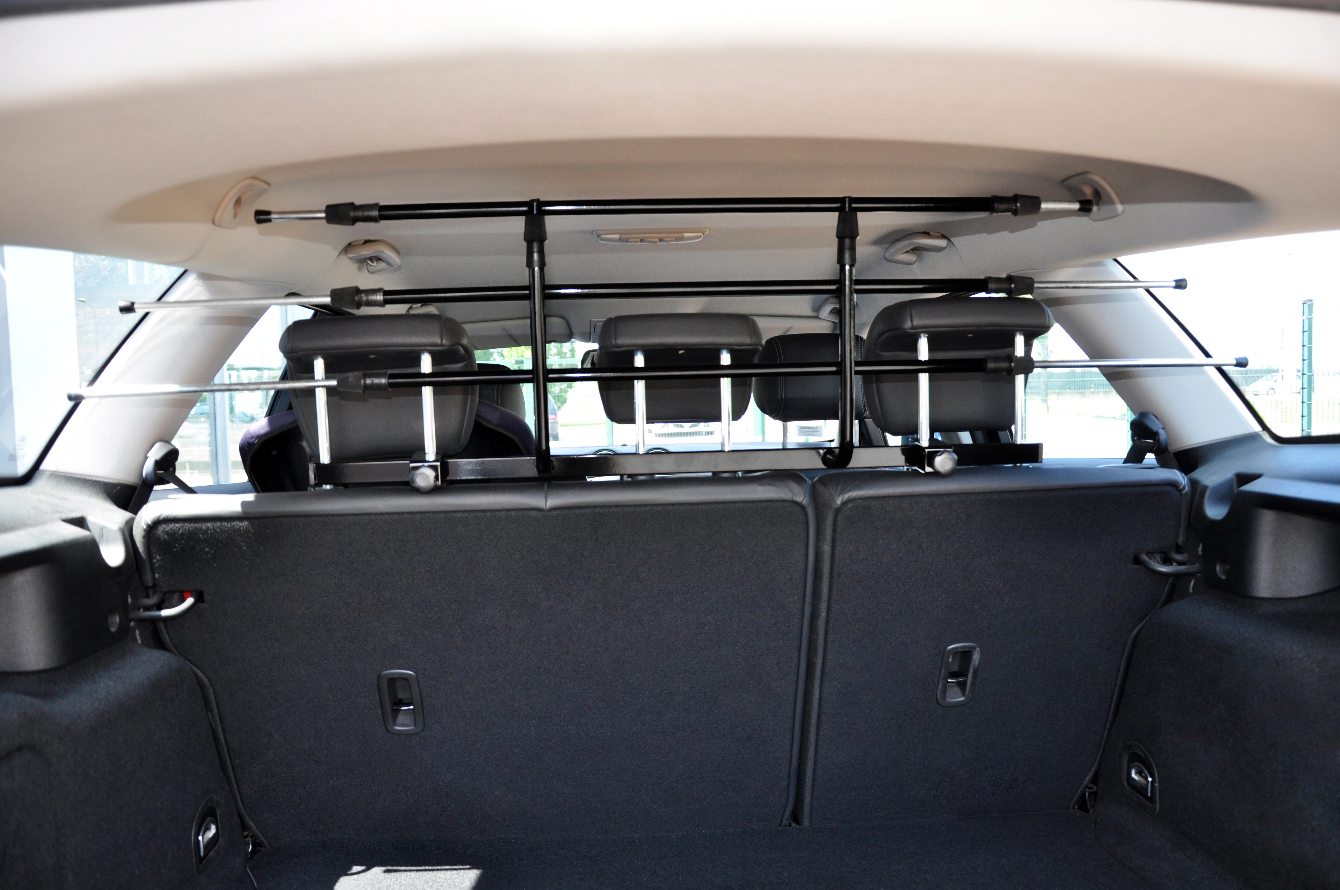 Jollypaw Kofferraum-Schondecke 1,64 × 1,25 m Schwarz kaufen bei OBI