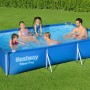 Blauer Bestway Stahlrahmenpool Steel Pro mit Familie im Garten. Rechteckiger Pool 300x201x66 cm.