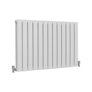 Glänzend weißer Paneelheizkörper 600x700mm von Monstershop für moderne Heizsysteme.