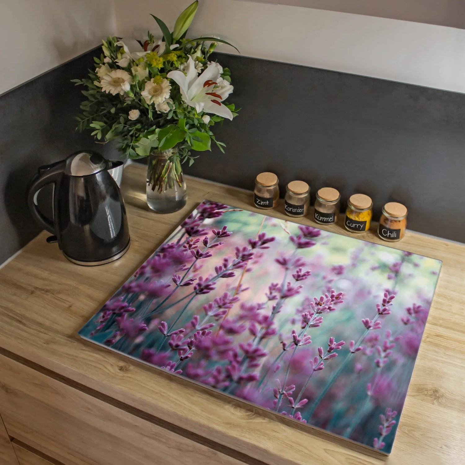 Banjado Herdabdeckplatte aus Glas mit Lavendel Motiv, 60x52cm. Auch als Schneidebrett nutzbar.