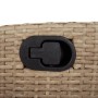 Schwarzer Verstellgriff am beigen Poly Rattan Gartensessel. Zur Einstellung der Rückenlehne des Gartenstuhls.
