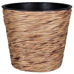 A.H.G. Übertopf Sticking Roll aus Wasserhyazinthe, Ø 16 cm, naturfarben mit schwarzem Kunststoffeinsatz.