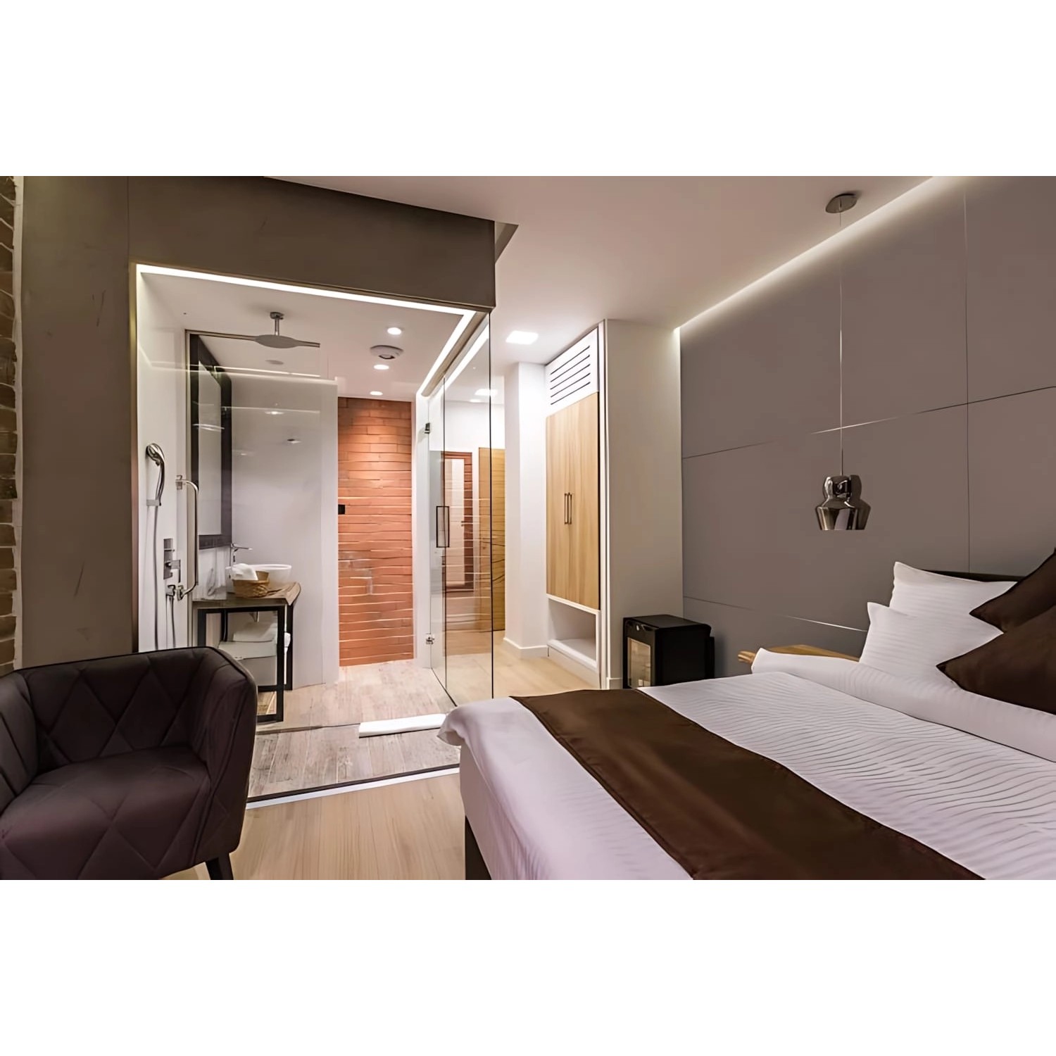 Braunes Wandpaneel WALLFACE in Lederoptik, matte Oberfläche, 260x100 cm.