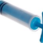Blaue Vakuumpumpe für Wenko Vacuum-Loc® Bad-Accessoires, Detailaufnahme.
