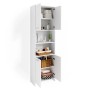 Weißer Vicco Badschrank Maris (56x190 cm) mit offenen Türen und Regalfächern, gefüllt mit Badutensilien.