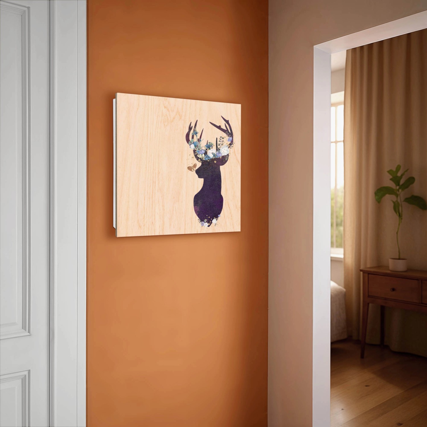 Weißer Banjado Schlüsselkasten mit Holzfront, Motiv Blumengeweih-Hirsch, 50 Haken.