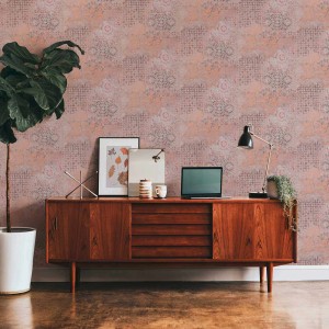 Rosa-orange Vliestapete mit orientalischem Mosaik-Design im Used-Look für Wohn- und Schlafräume.
