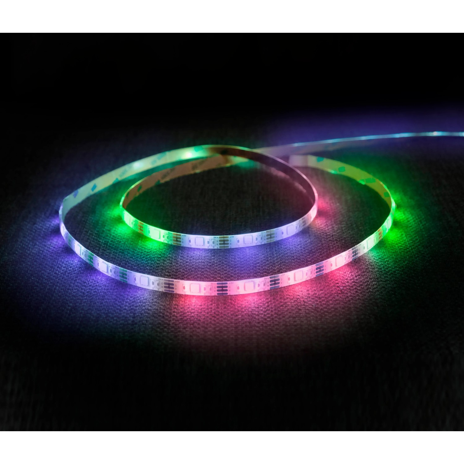 Flexibler MegaLight Smart LED-Streifen (3 m) mit Farbwechsel und Bluetooth-Steuerung.