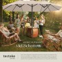 Beiger Tectake Doppelsonnenschirm Silia 460x270 cm im Garten mit Personen.
