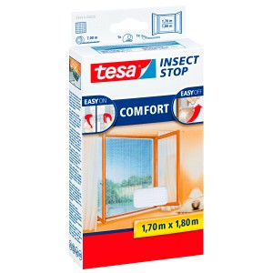 Verpackung des Tesa Fliegengitters Comfort für Fenster, 180x170cm, mit Klettband, weiß.