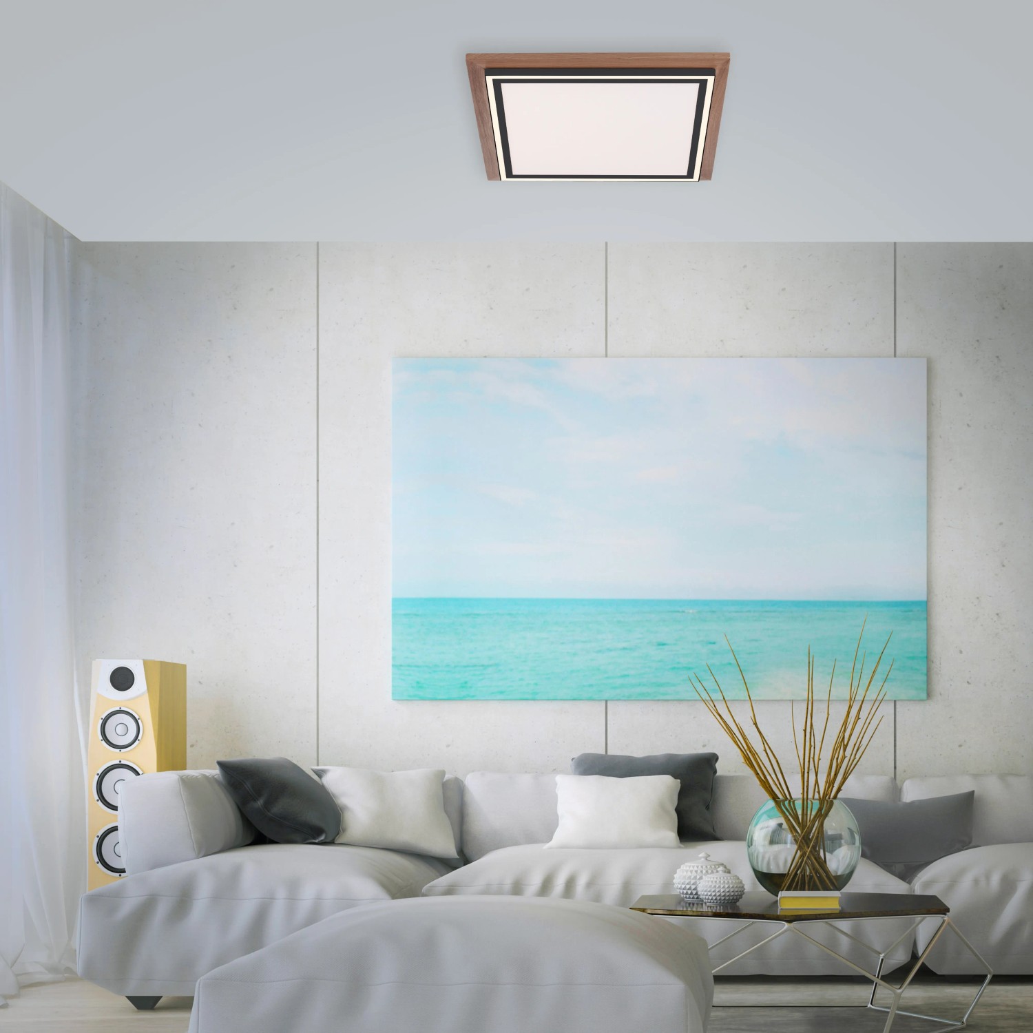 Quadratisches Paul Neuhaus LED-Panel Palma mit Holzdekor an der Decke.