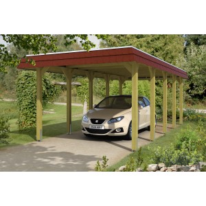 Skan Holz Walmdach-Carport Spreewald mit roter Blende und Auto. Einzelcarport aus Holz mit Aluminiumplatten.