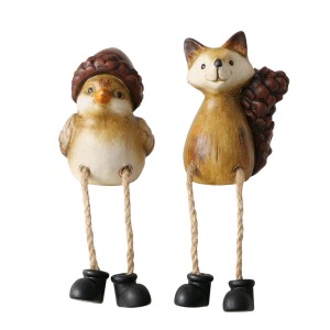 Boltze Kantenhocker Scotty, 2er Set: Vogel mit Eichelhut und Fuchs mit Zapfen, Dekofiguren aus Keramik.