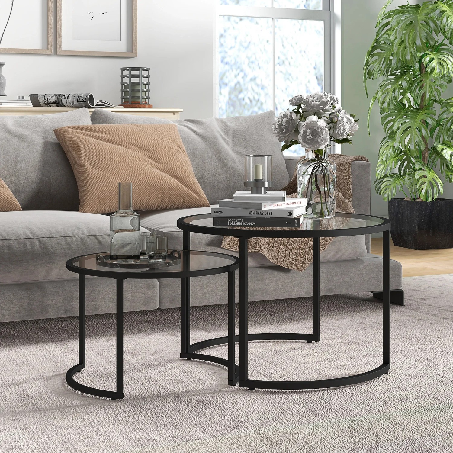 HOMCOM Couchtisch 2er-Set, schwarz, Hartglas, stapelbar. Wohnzimmertische im modernen Design.