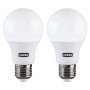 Zwei Hama E27 LED-Leuchtmittel in Glühlampenform, 8W, warmweiß.