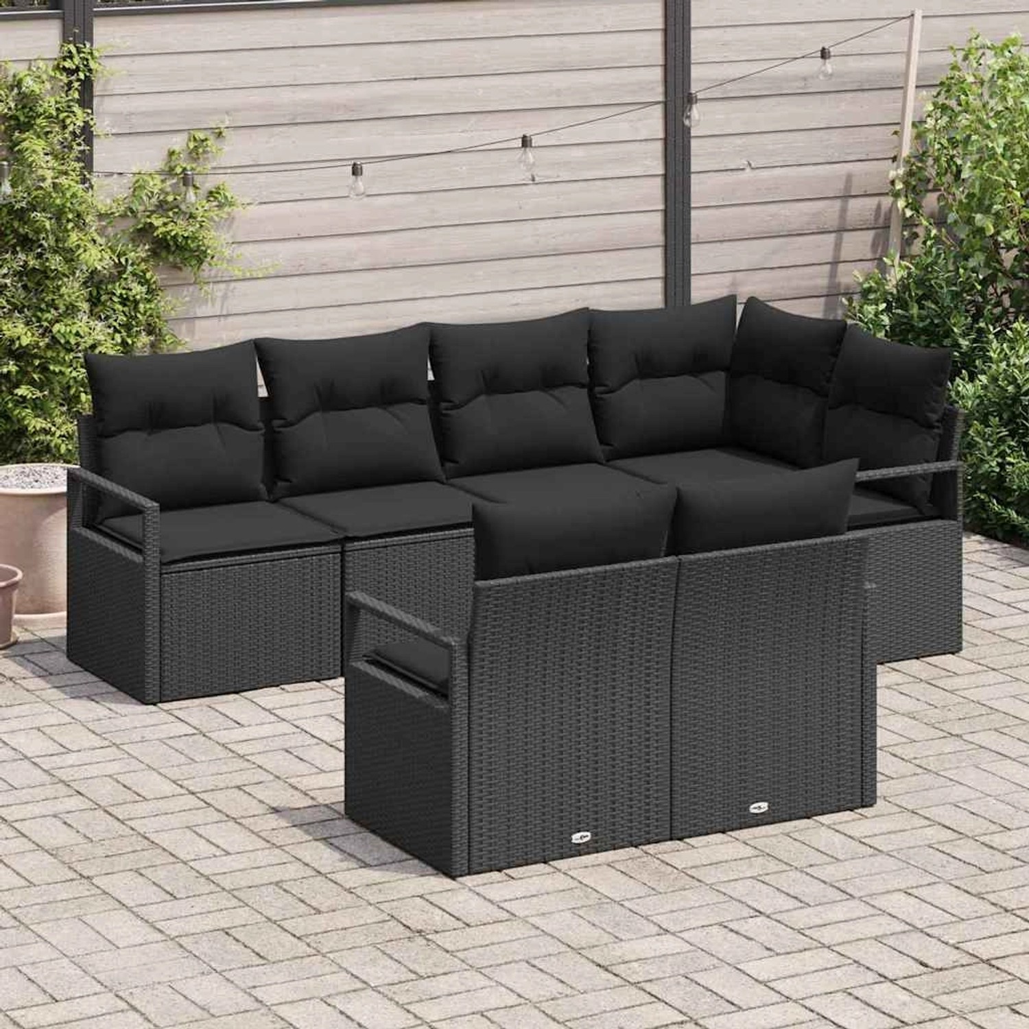 Schwarzes 7-teiliges Garten-Sofa-Set aus Poly Rattan von vidaXL für Terrasse und Garten.